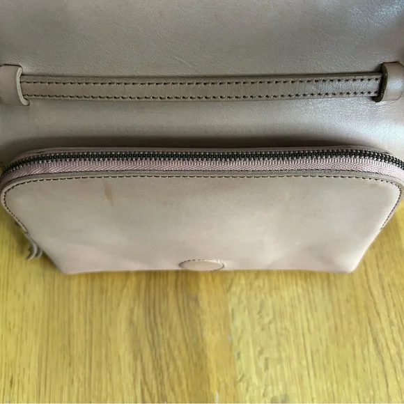 Madewell The Morgan Crossbody Bag Purse Tan Magnet Closure Inner Mirror - Picture 6 of 9